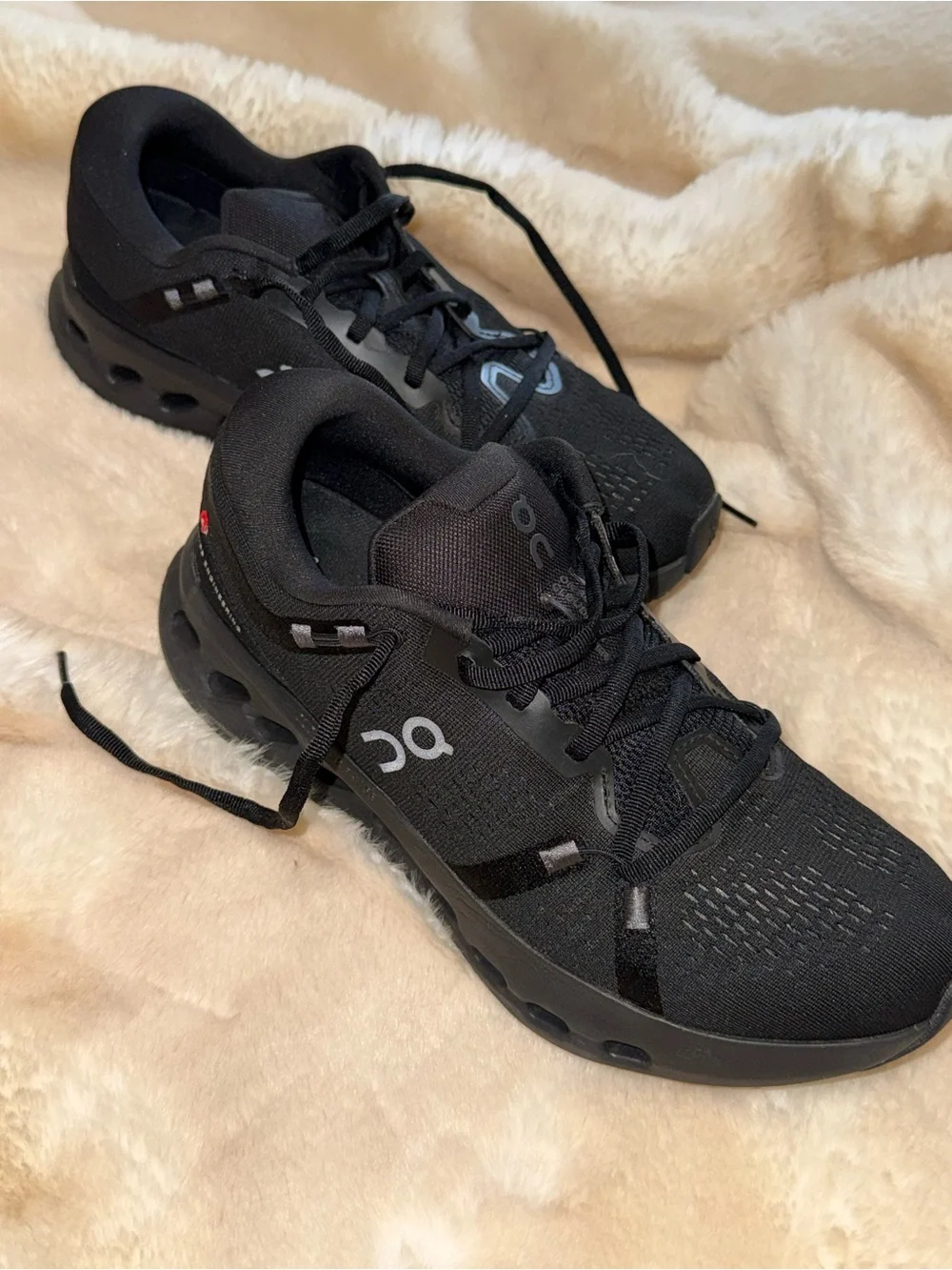 On Running cloud-surfer Men's Black Sneakers